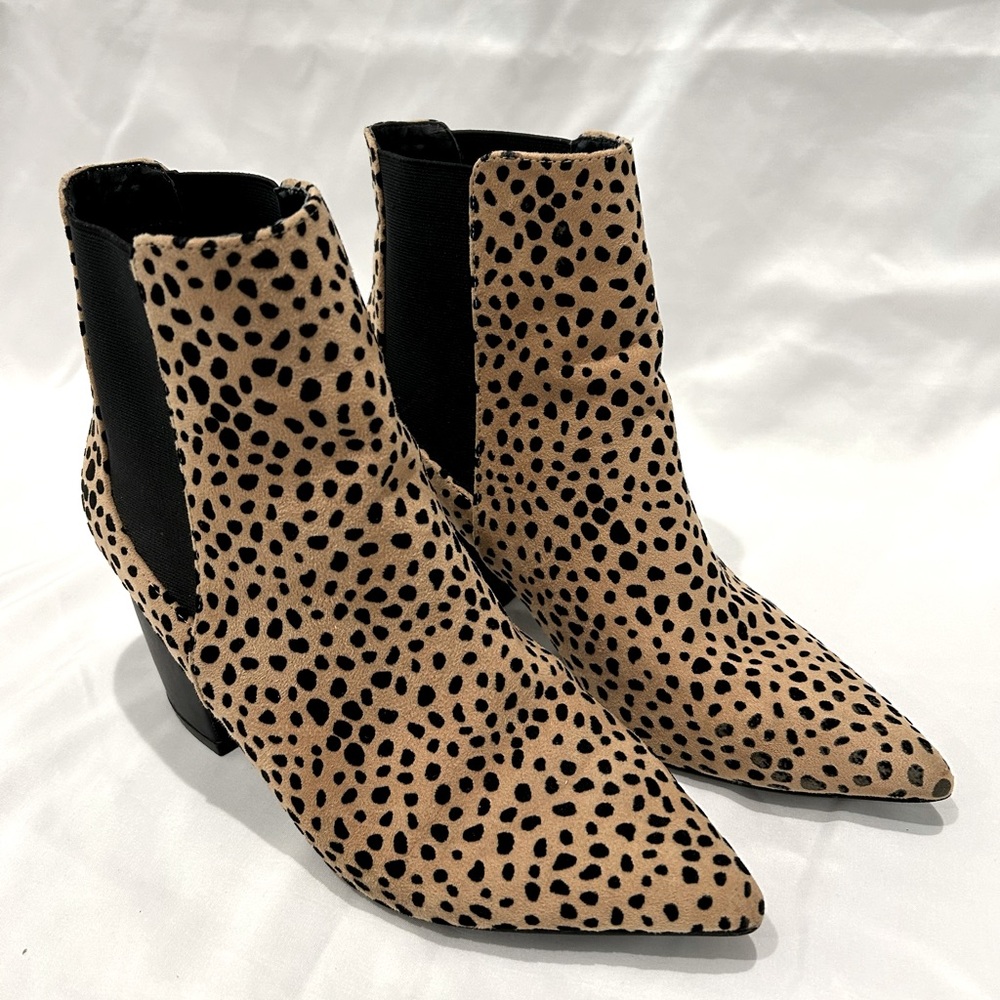 Qupid Milkway Black/Tan Leopard Print
Pointed Toe Ankle Boots Size 8.5